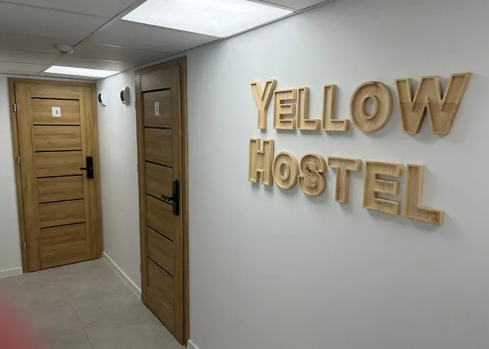 Yellow Hostel - Free Breakfast - The Best Service In Katowice - Free Parking